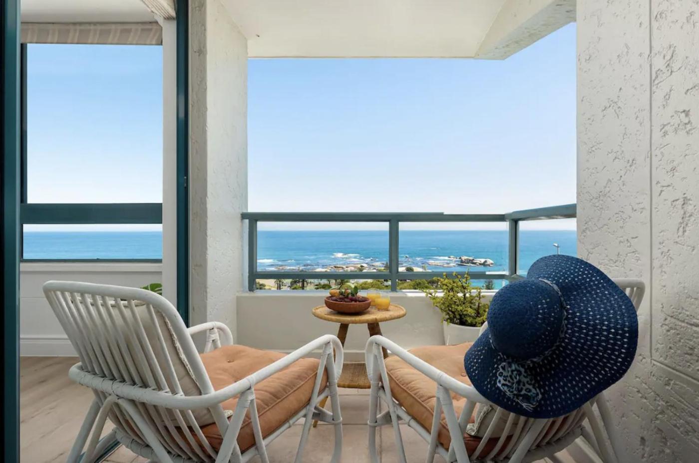 Stunning Sea View Clifton Apartment Cape Town